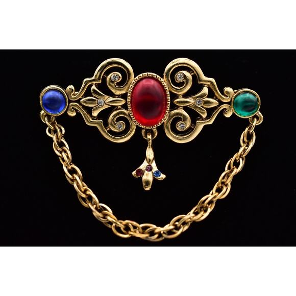 AJC Vintage Victorian Cabochon Pin Brooch Antiqued Gold Chain Signed 1980s BinBP - Picture 1 of 12